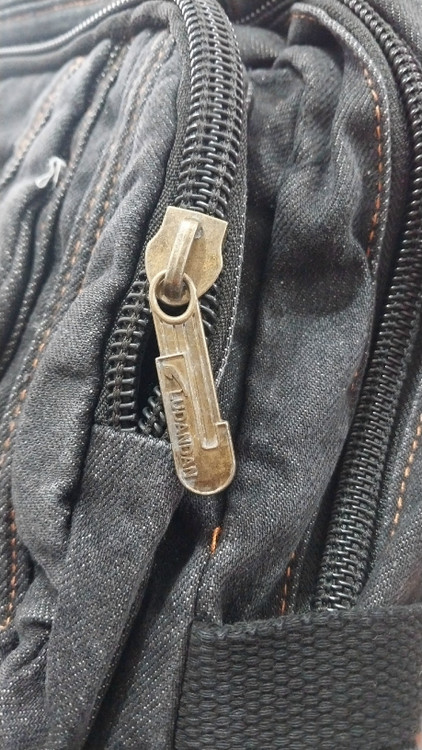 کوله پشتی لی دانشجویی