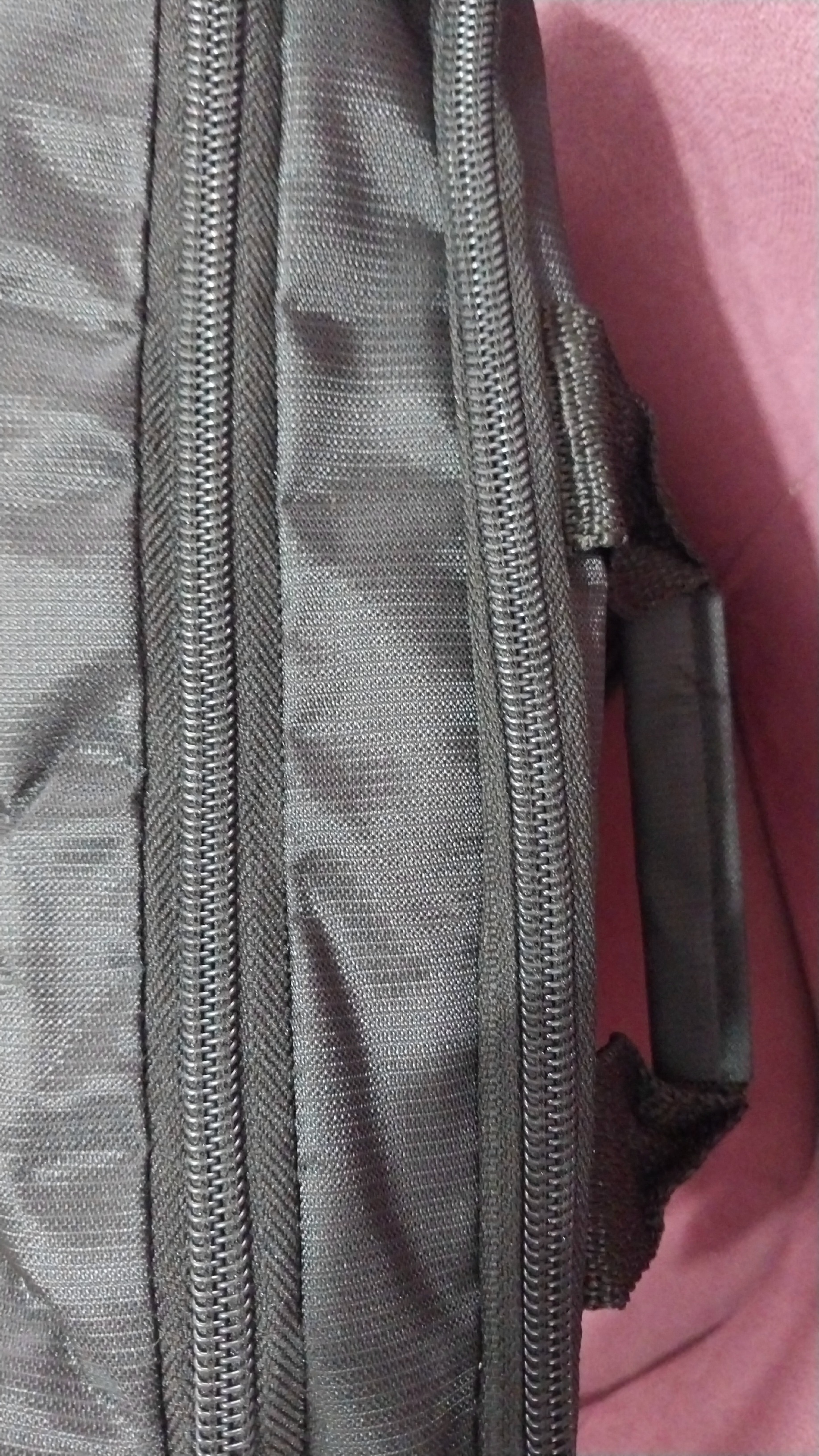 کیف دوشی برزنت اسپرت