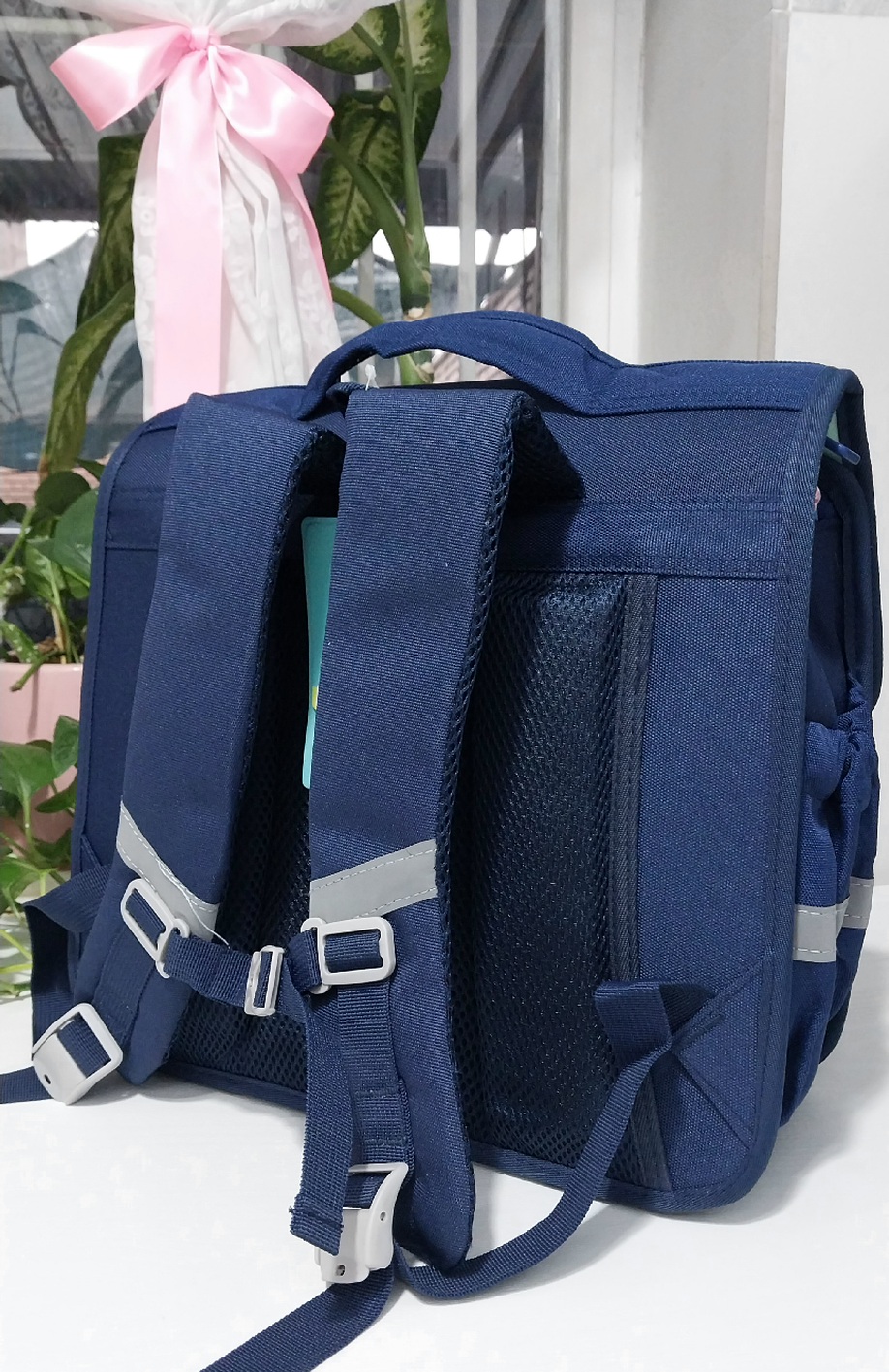 کوله انگلیسی مدرسه