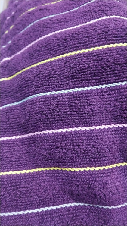 حوله پالتویی بزرگ