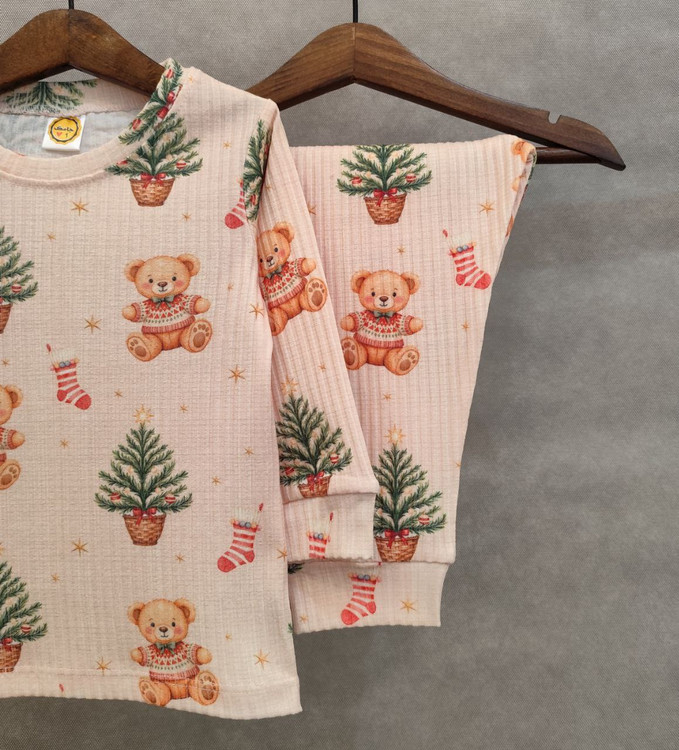 طرح خرس و کاج